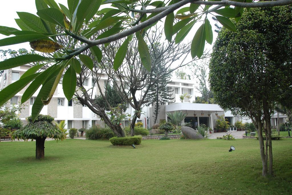 Hassan Ashok Hotel Luaran gambar