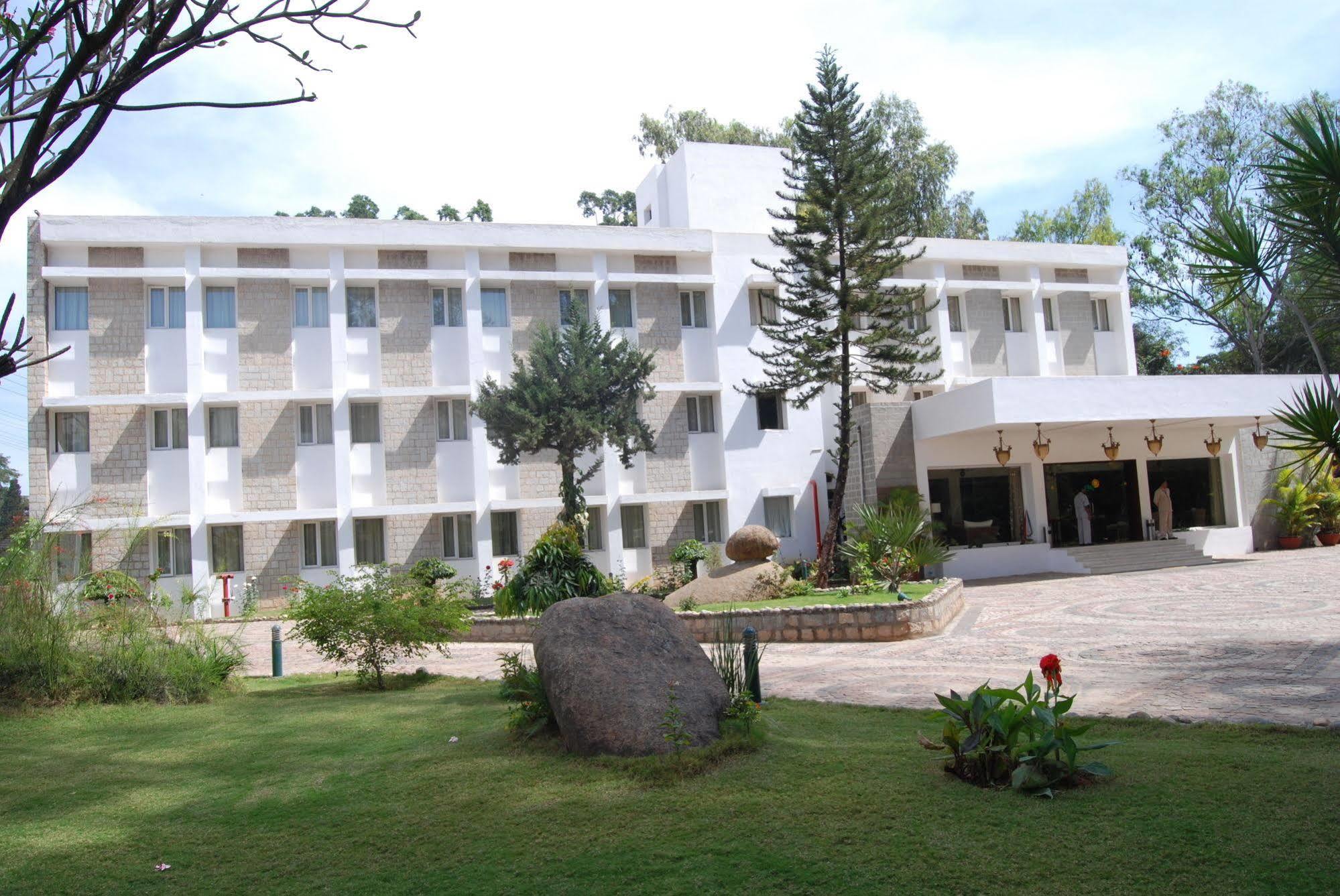 Hassan Ashok Hotel Luaran gambar