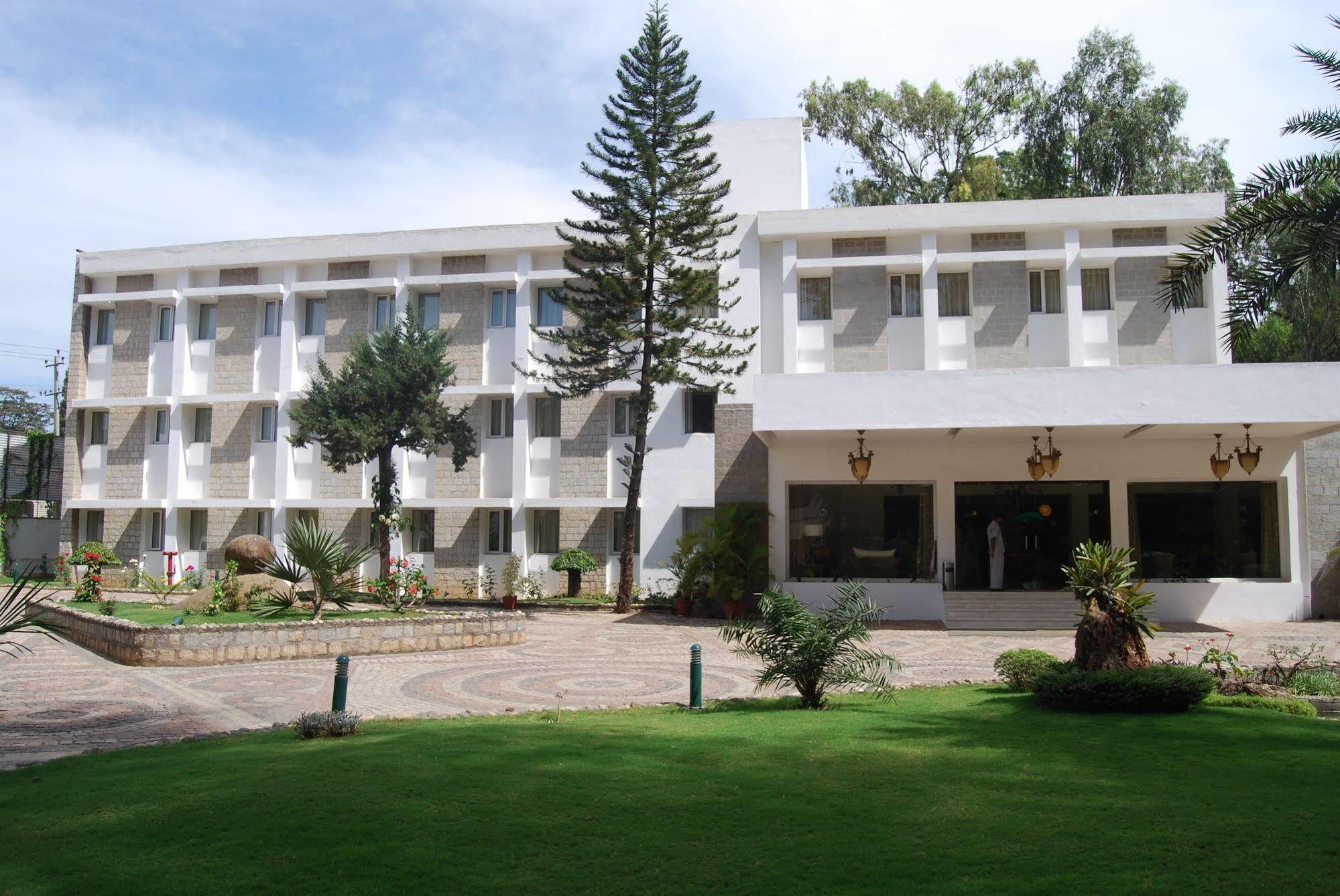 Hassan Ashok Hotel Luaran gambar